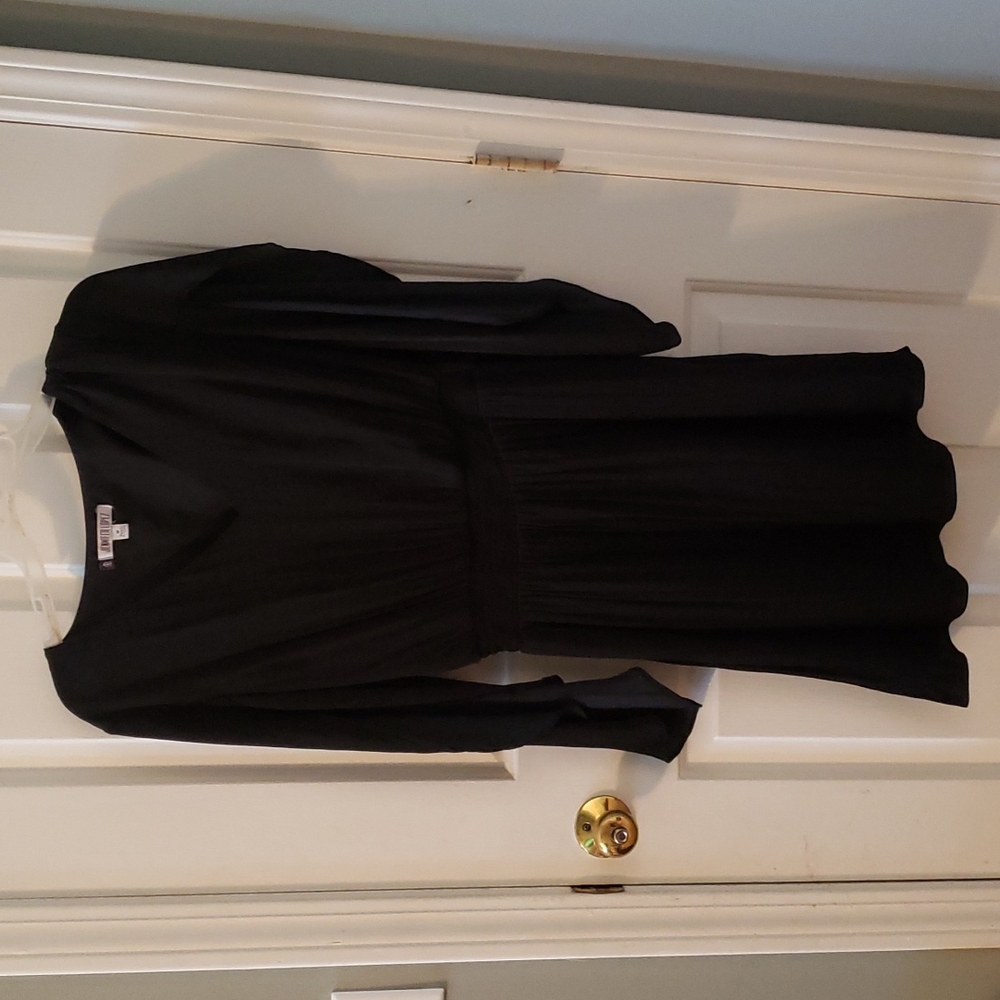 Black open sleeves dress